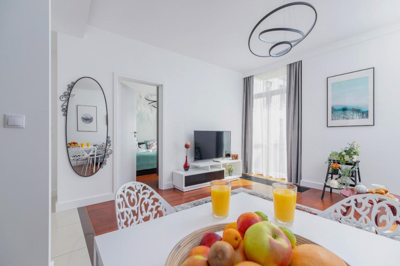 Apartment Lobzowska Cracow By Noclegi Renters Krakow Exterior photo