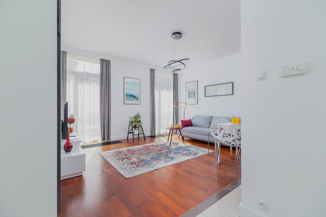 Apartment Lobzowska Cracow By Noclegi Renters Krakow Exterior photo
